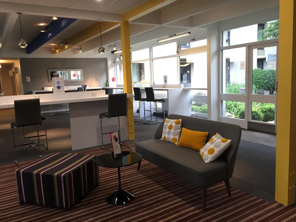 Novotel Marseille Est Porte D'Aubagne Экстерьер фото